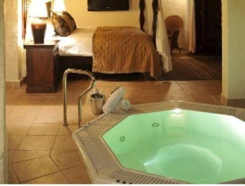Three Cities Thorntree River Lodge ลิฟวิงสโตน ภายนอก รูปภาพ