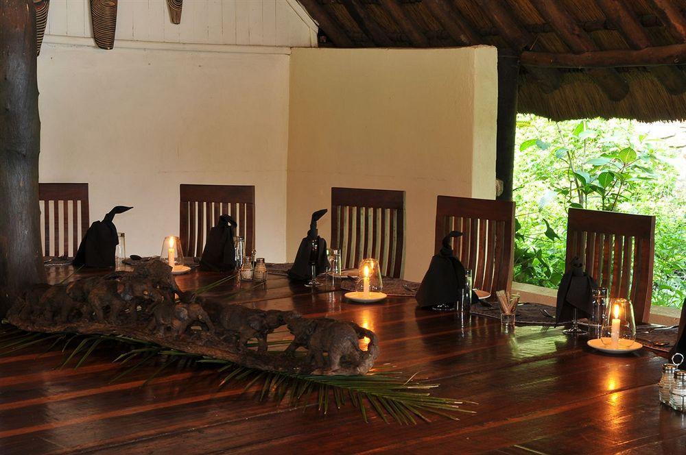 Three Cities Thorntree River Lodge ลิฟวิงสโตน ภายนอก รูปภาพ