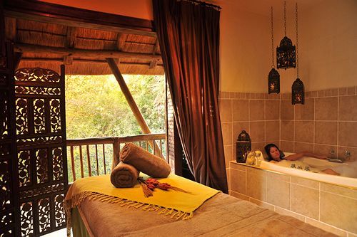 Three Cities Thorntree River Lodge ลิฟวิงสโตน ภายนอก รูปภาพ